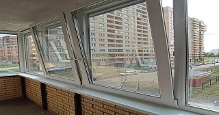Остекление балкона Бийск цена от 9700 руб. м/п. за 50 часов